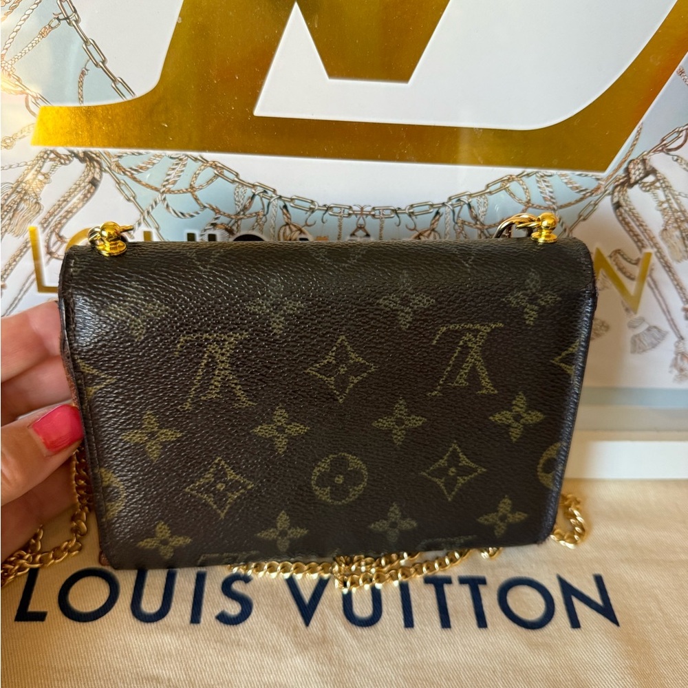 Louis Vuitton Brown Monogram Vintage Wallet on Chain - Picture 4 of 16